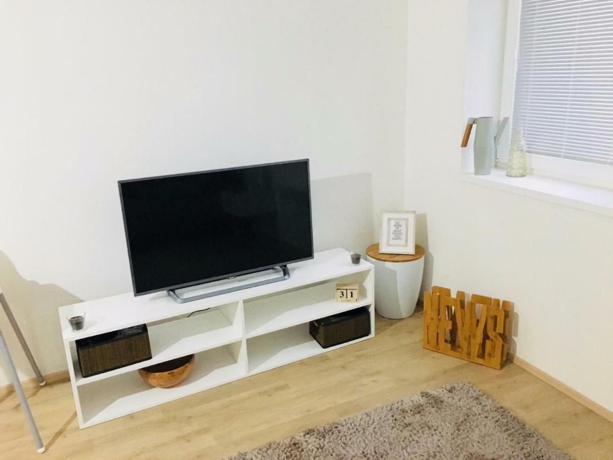 Apartman 2+Kk Dolni Morava Luaran gambar
