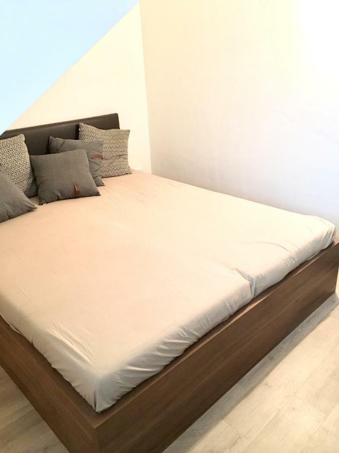 Apartman 2+Kk Dolni Morava Luaran gambar
